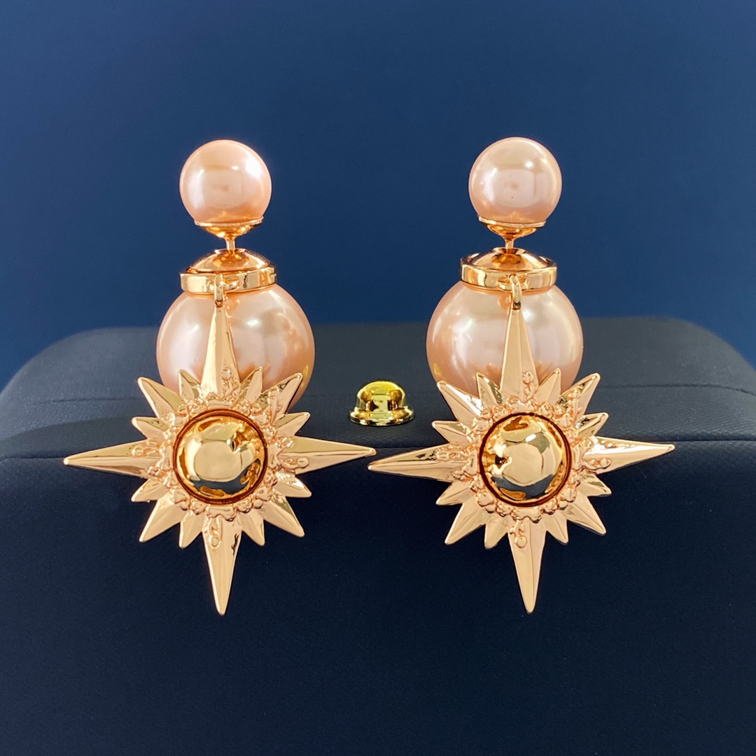 TOP Christian Dior  Pearl Back Hanging Beads Hanging Hexagram Earrings - Gold