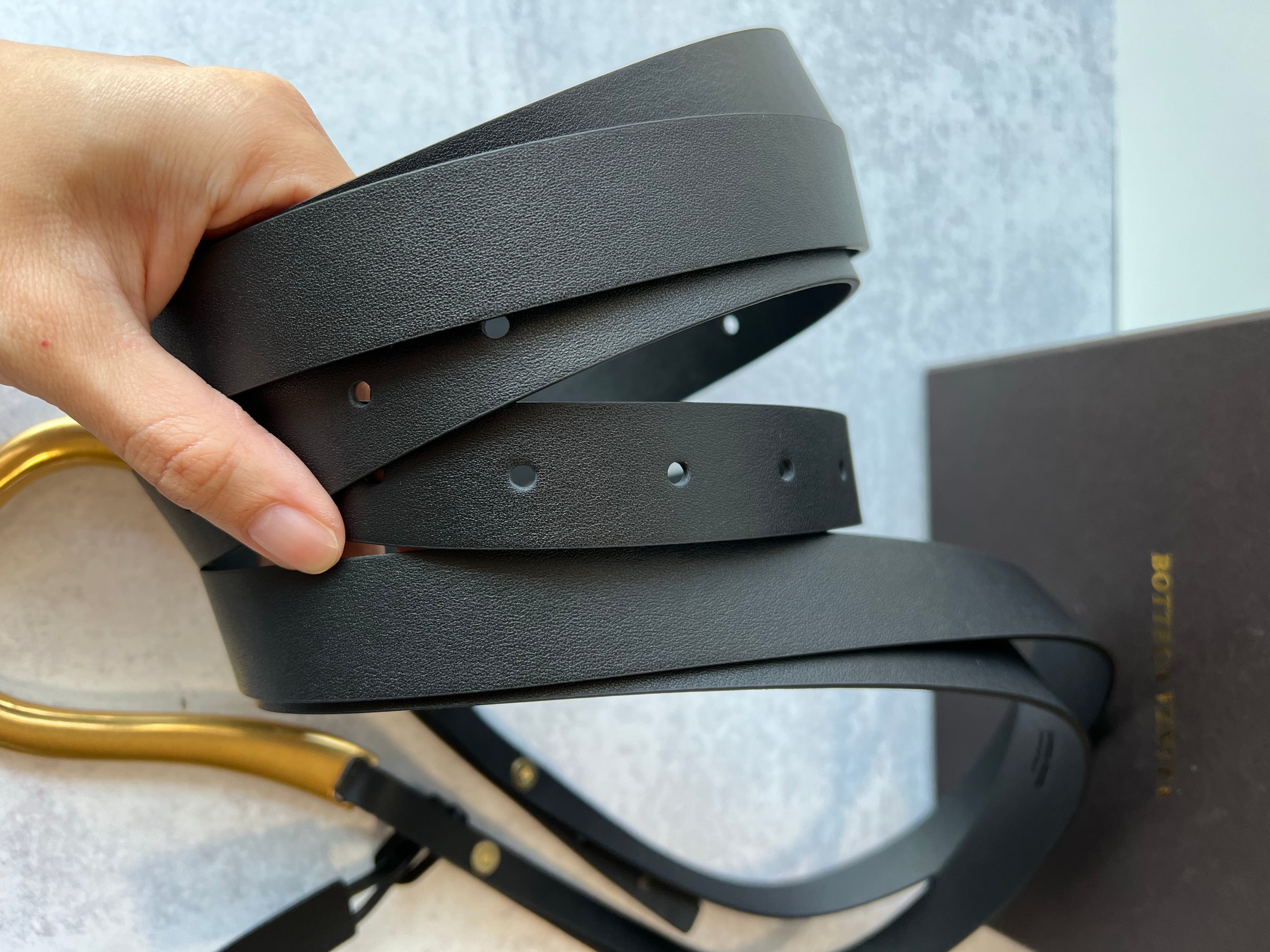 TOP Bottega Veneta BV  Horsebit Belt - Black