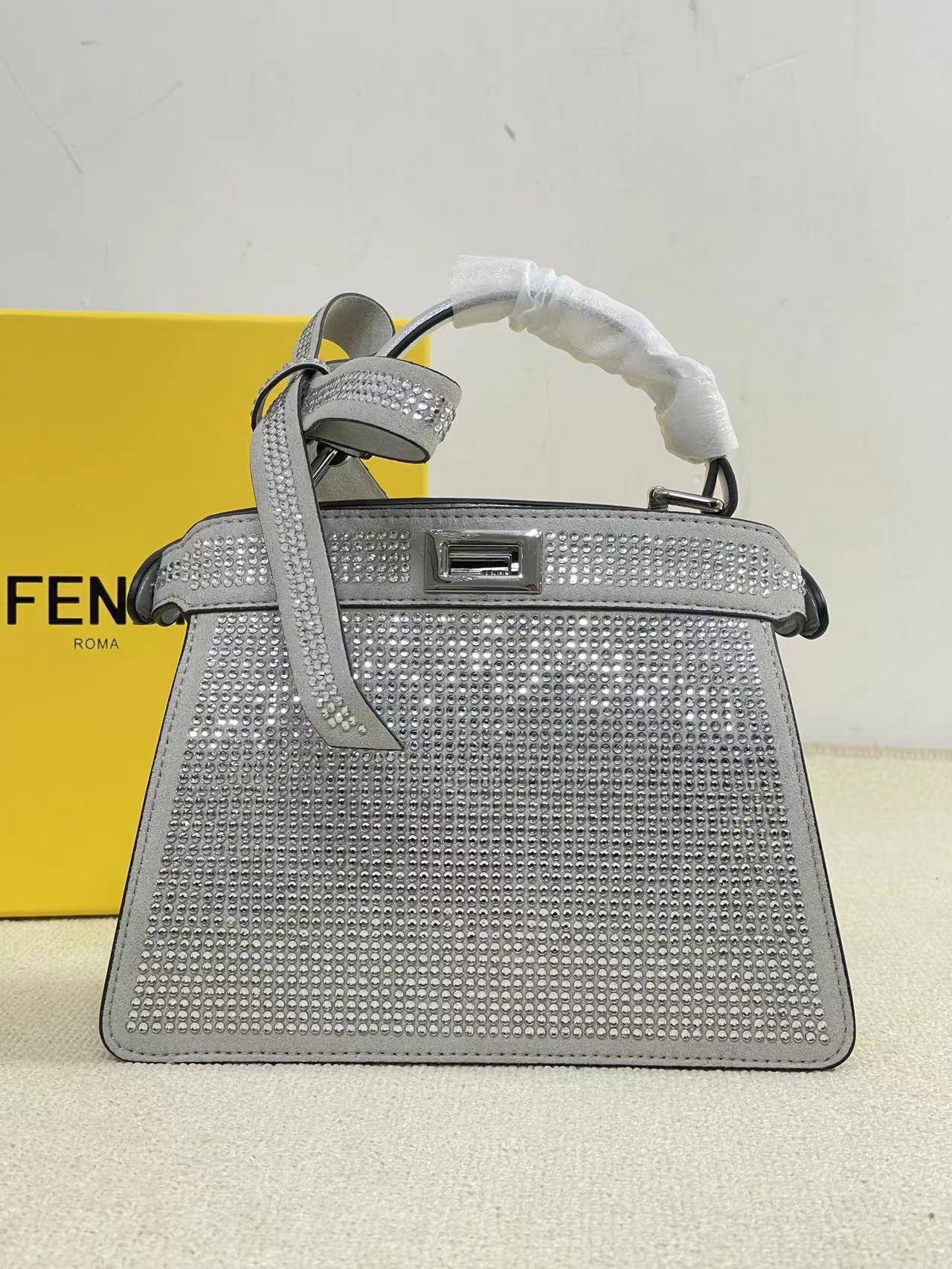 TOPFENDI Diamond Peekaboo Bag 23×18×11CM - SHW