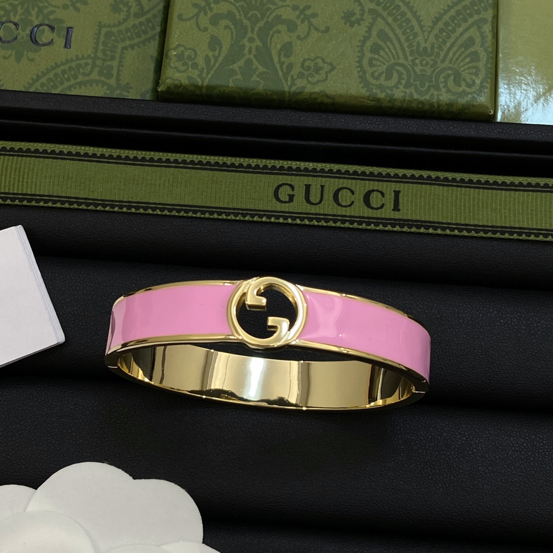 TOP GUCCI Bracelet - 2 Colors