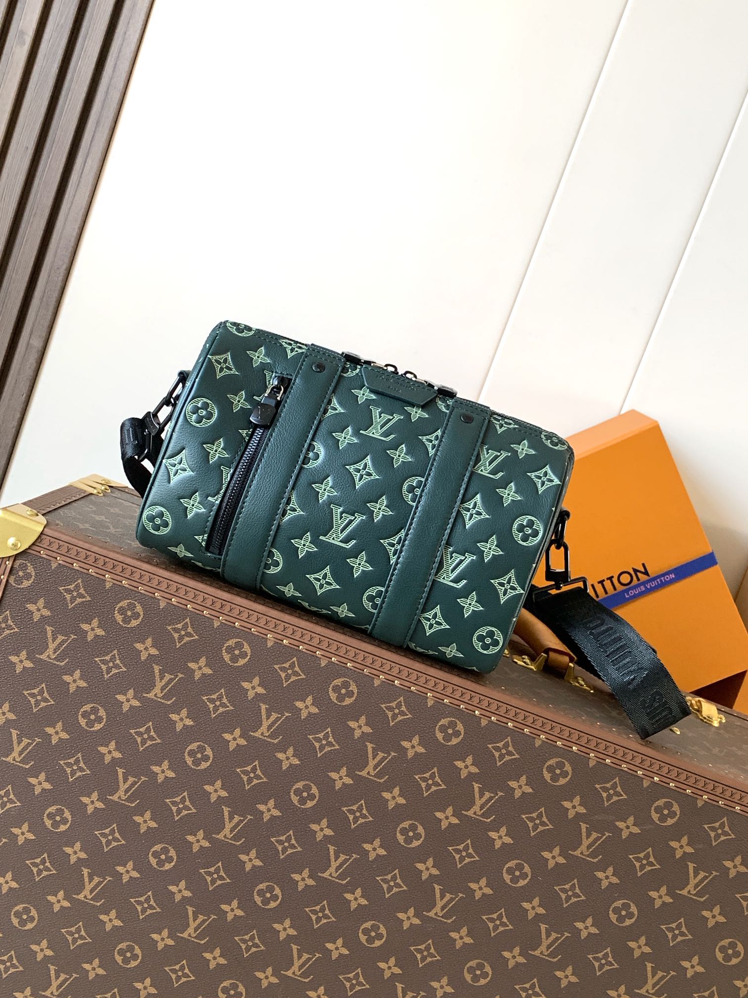 TOP Louis Vuitton LV City Keepall Handbag 27.5x16.5x15CM - Green