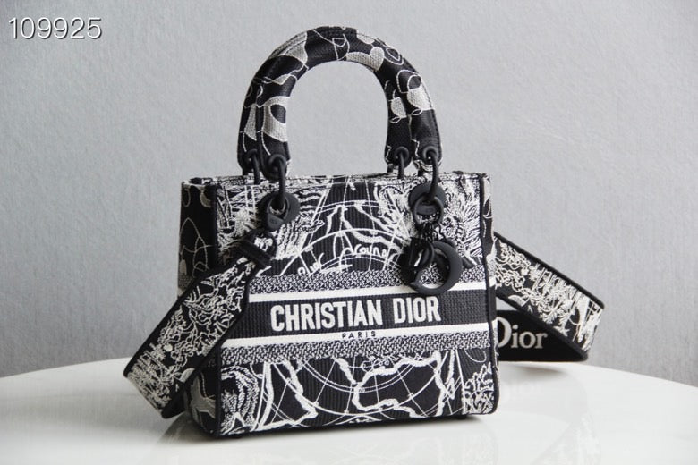 Top Christian Dior Lady Christian Dior Bag D-Lite Around The World - Black and White