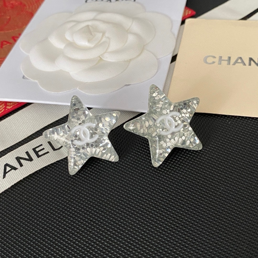 TOP CHANEL Earrings- Sliver