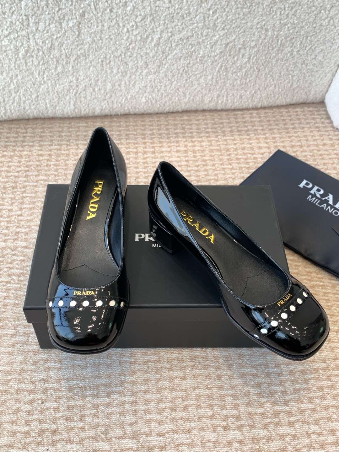 TOP PRADA Cow Patent Leather Shoes - 3 Styles