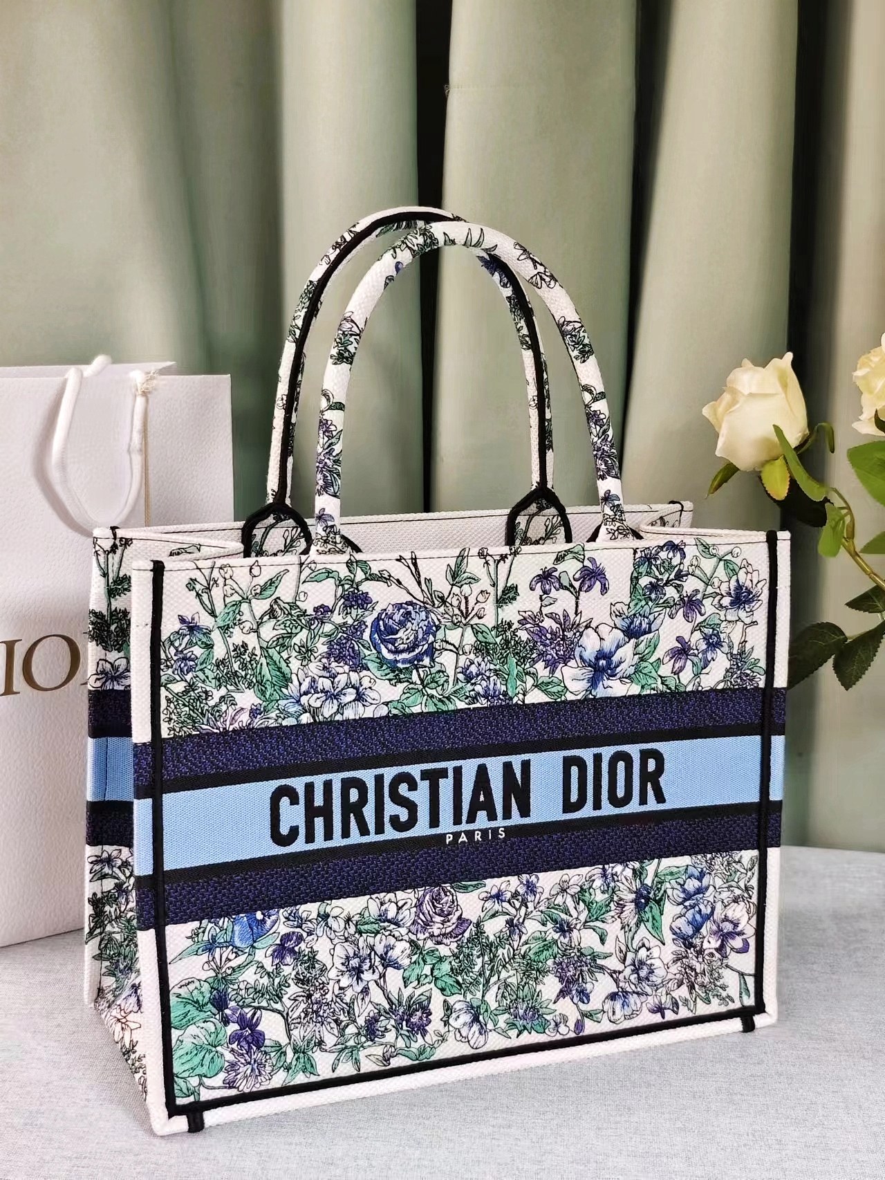 TOP Christian Dior Book Tote Bag Garden Constellation 26.5 cm/36.5cm/41.5cm - Small/Medium/Large