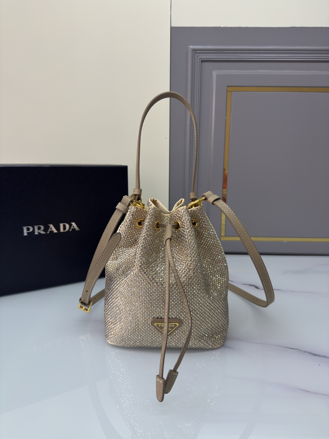 TOP PRADA Buckle Handbag with Diamond 16x21x10 cm - 2 Colors