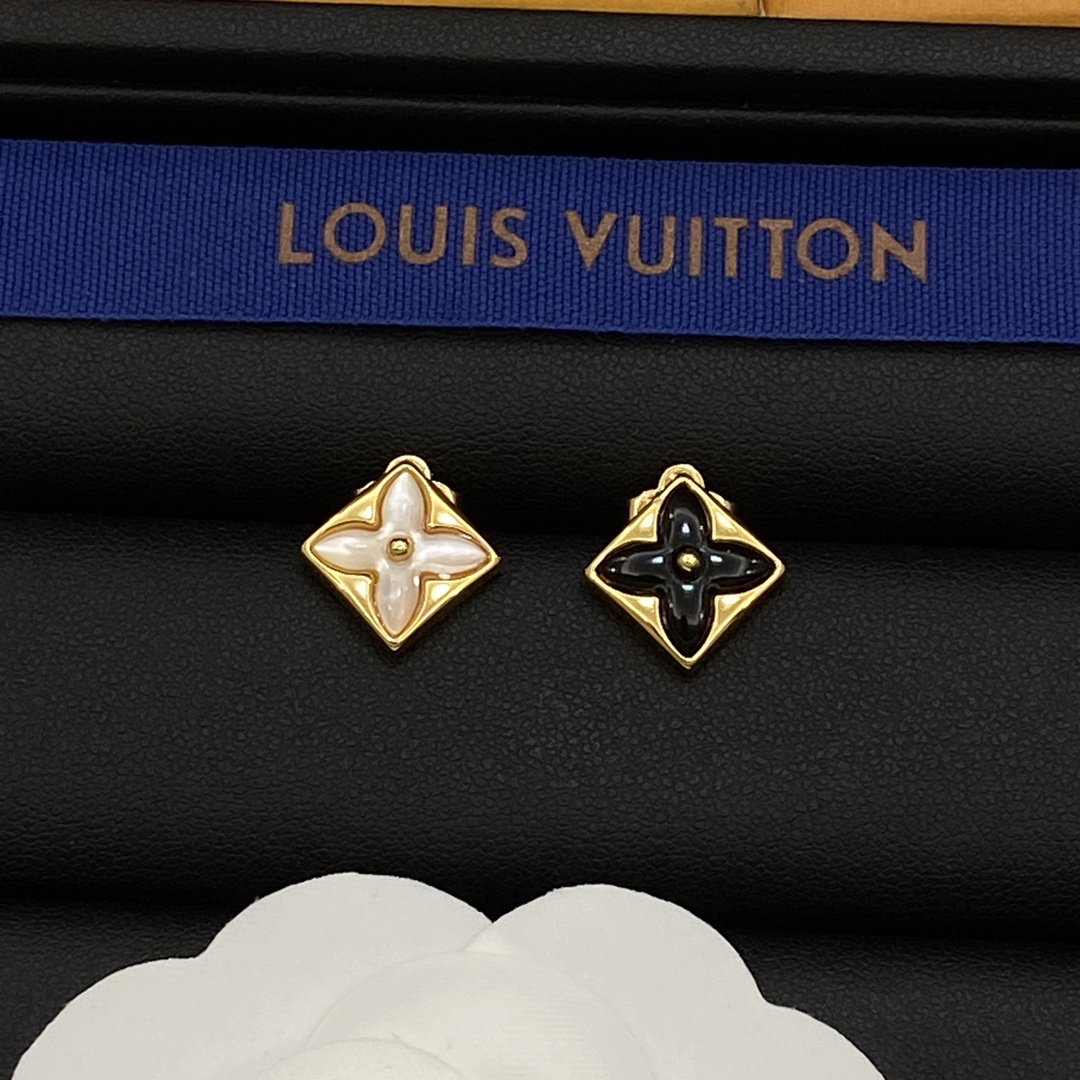 TOP Louis Vuitton LV Earrings - 3 Color