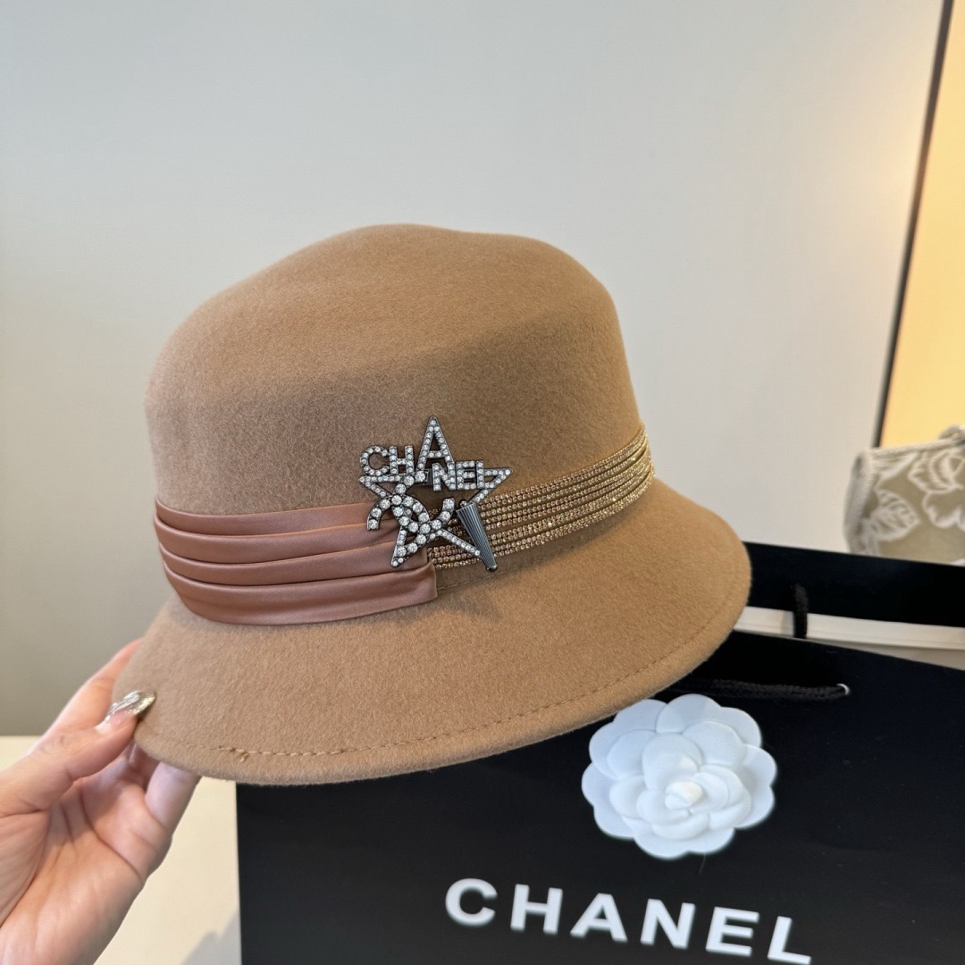 TOP CHANEL Bowler Hat - Khaki