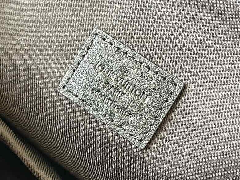 TOP Louis Vuitton LV Fastline Backpack 32x39x12cm - Black