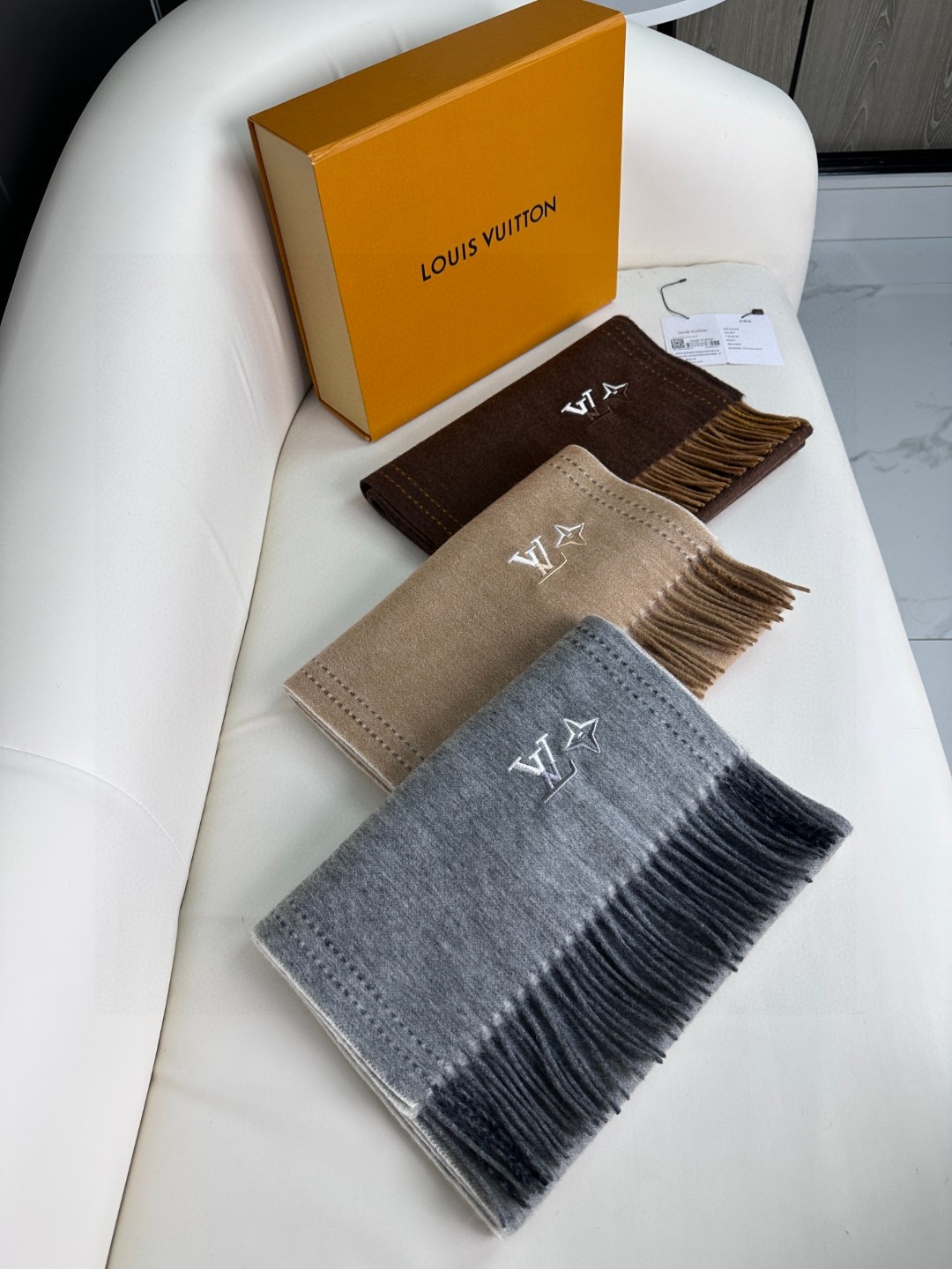 TOP Louis Vuitton Cashmere Scarf 180x30 cm-3 Colors