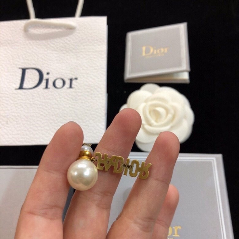 TOP Christian Dior vintage gold finish earrings - Gold