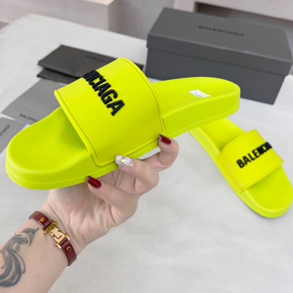 Balenciaga  Fashionable Flat Sandals Slide Sandal(Replica)