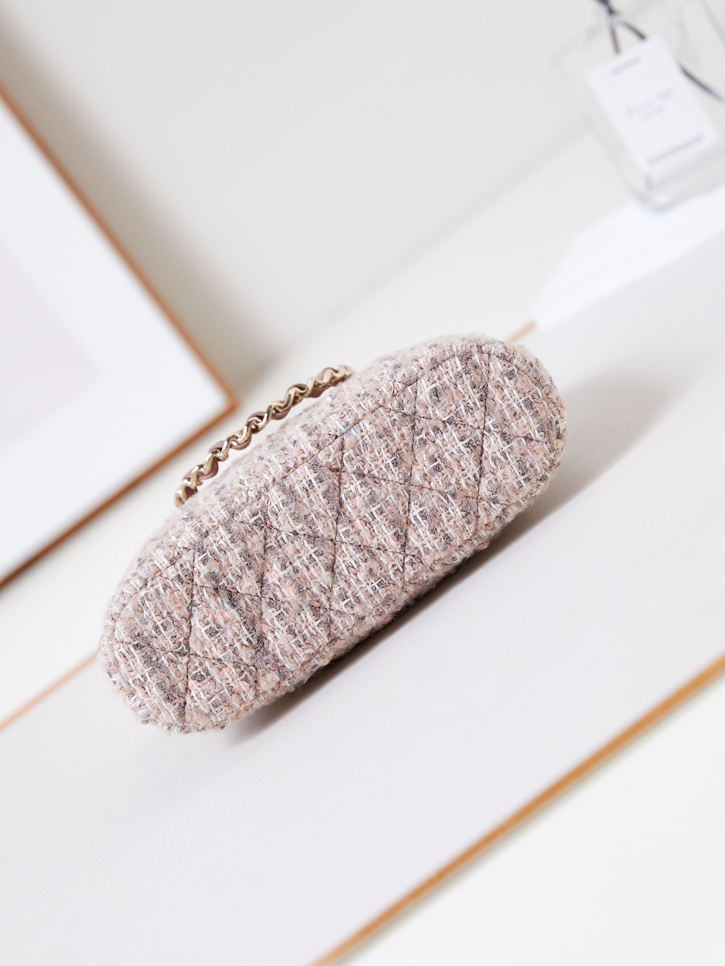 TOP CHANEL Shell Bag 15x20x6cm - Pink