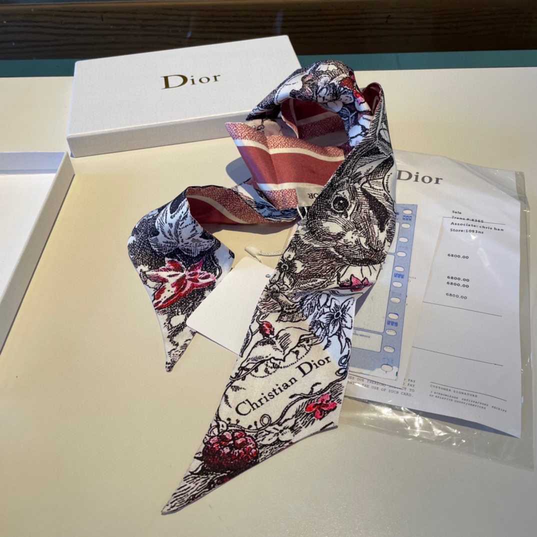 TOP Christian Dior Jardin Magique Tie Scarf