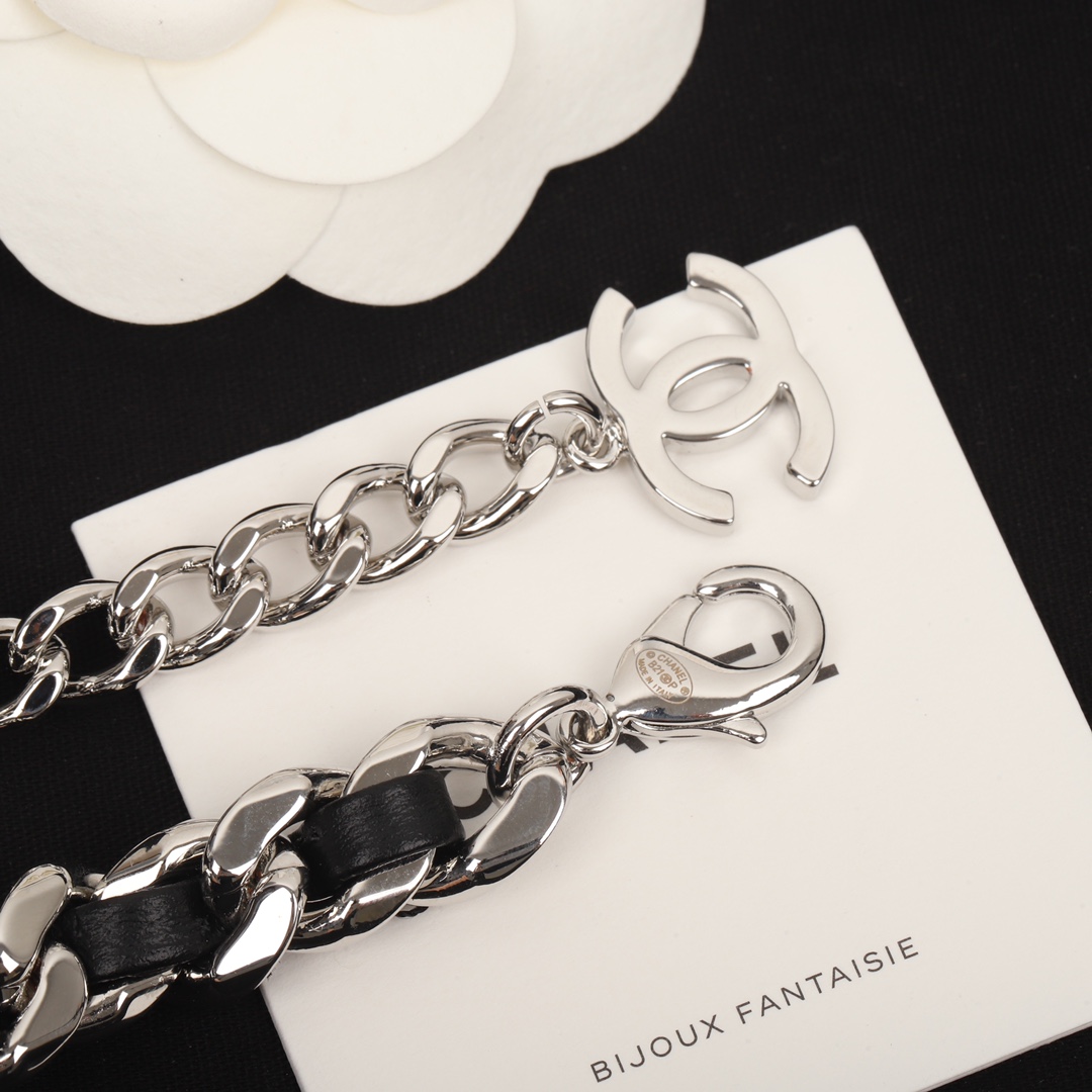 TOP CHANEL CC Choker Necklace-Black