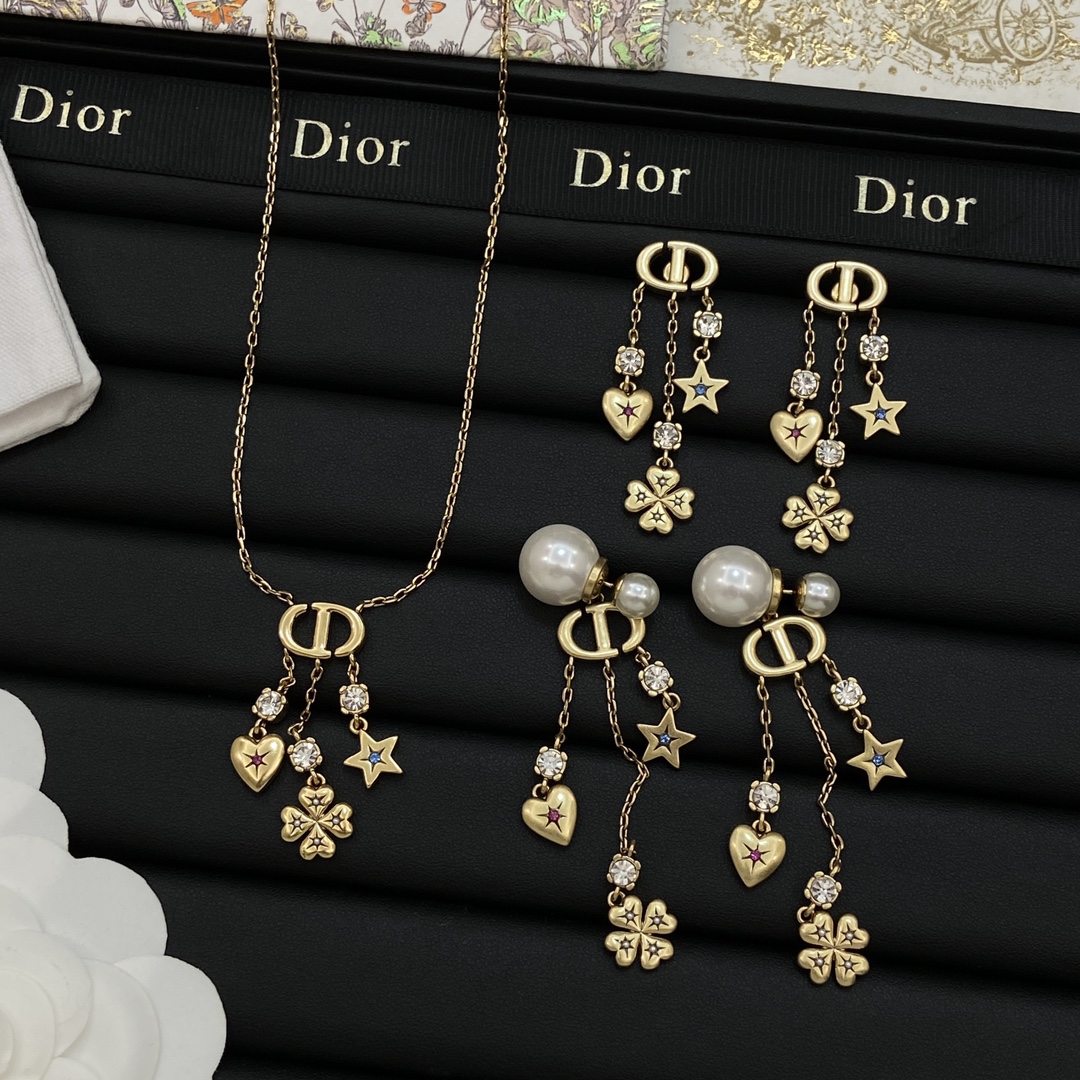TOP Christian Dior Necklace/Earrings - Gold
