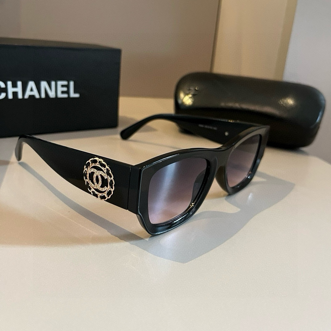 TOP CHANEL Sunglasses - 2 Colors