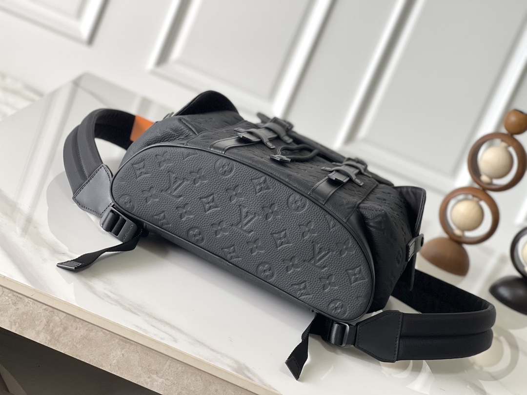 TOP Louis Vuitton LV Christopher Backpack 32x39x12cm/41×48×13cm - Black