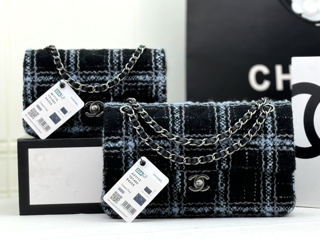 TOP CHANEL Woolen Series Plaid Flap Bag 20cm/25cm - Black and Blue