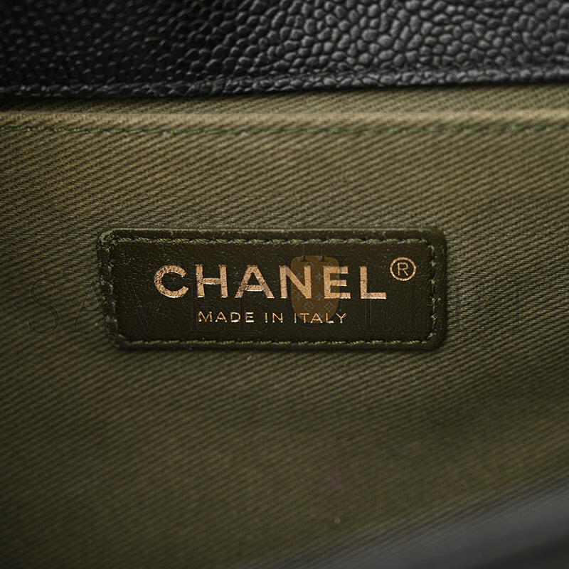 CHANEL MASTER CAVIAR QUILTED MEDIUM BOY FLAP A67086 (25*15*9cm)