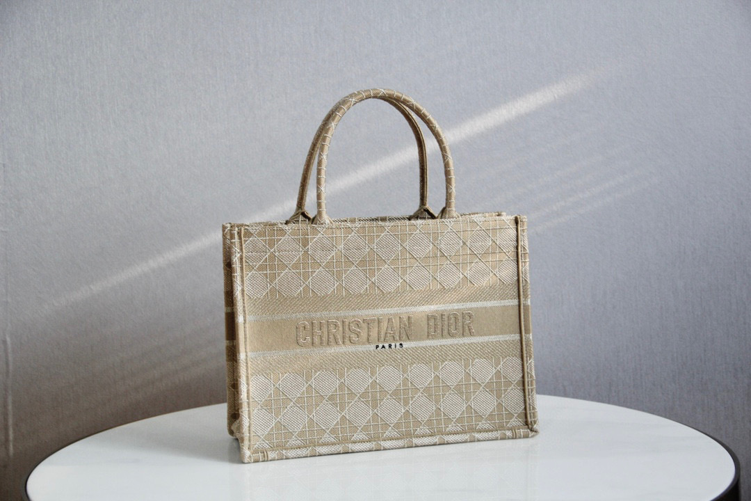 TOP Christian Dior Book Tote Bag Medium  36.5x28x17.5cm - Beige/Ivory