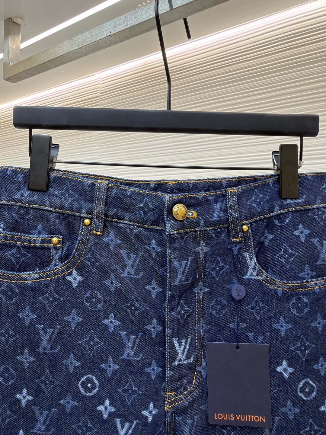 LOUIS VUITTON 字母提花渐变牛仔短裤