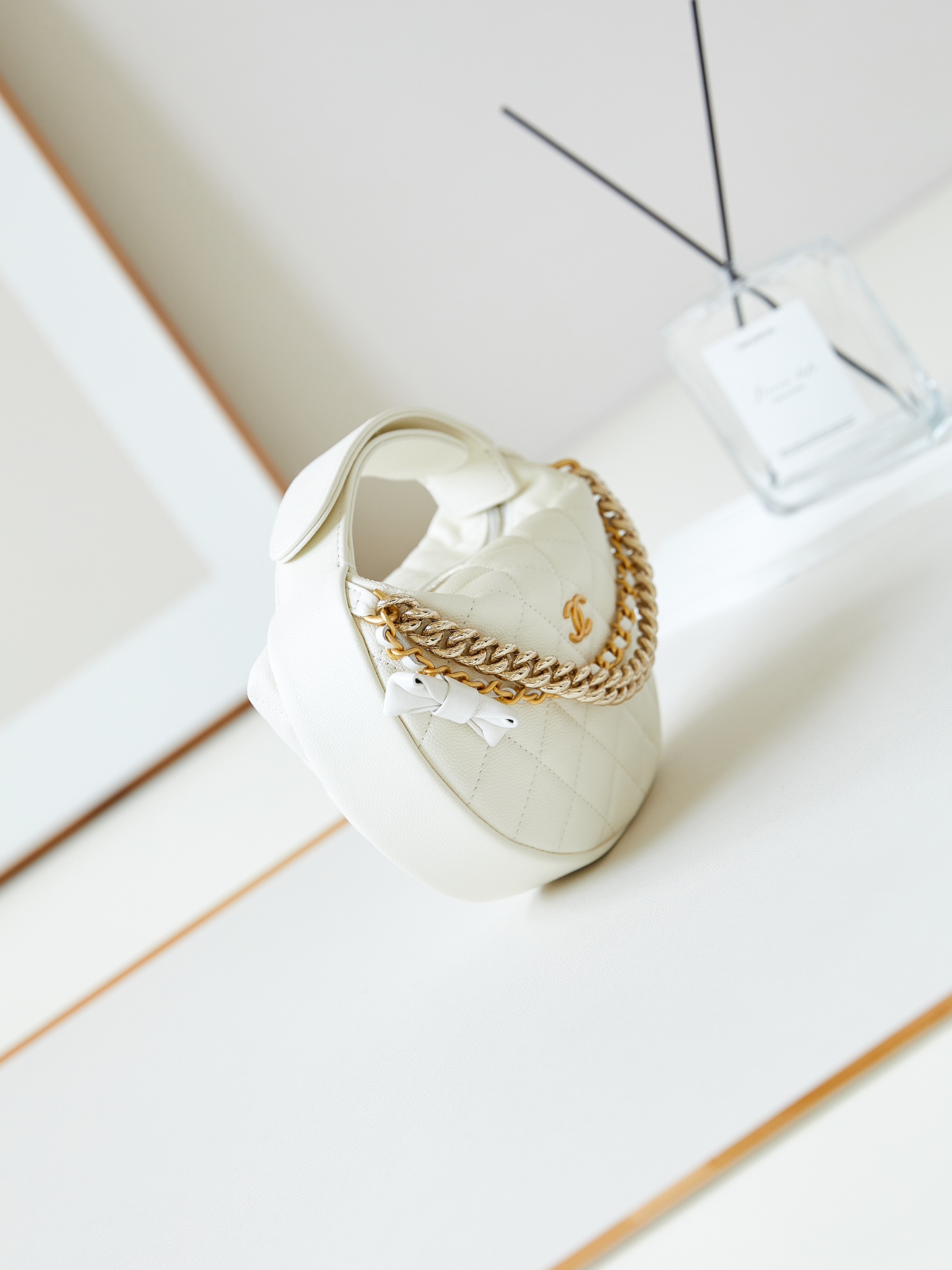TOP CHANEL Double Chain Round Hobo Pouch Bag 17x18x7cm - 4 Color
