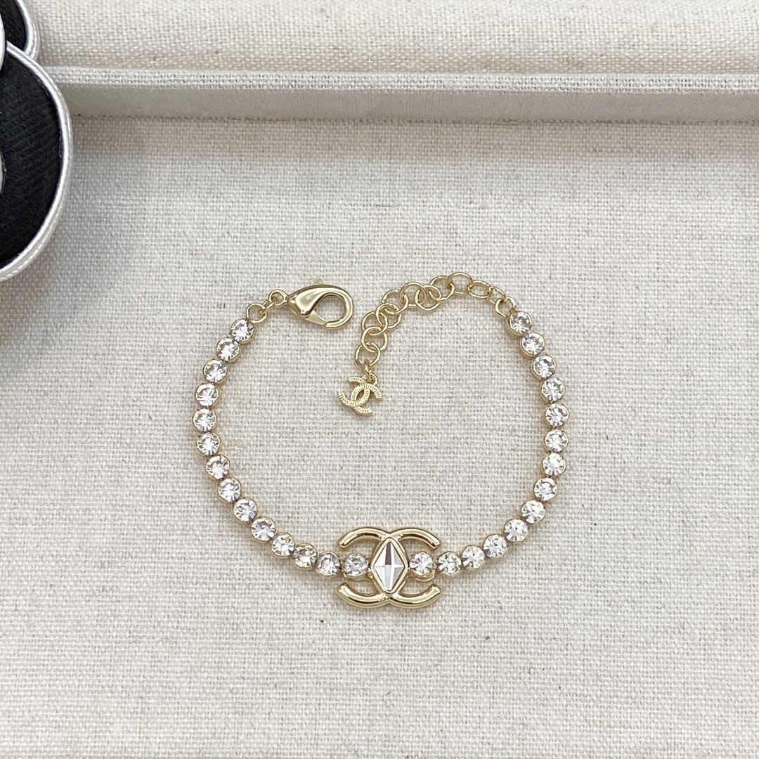 TOP CHANEL Bracelet - Gold