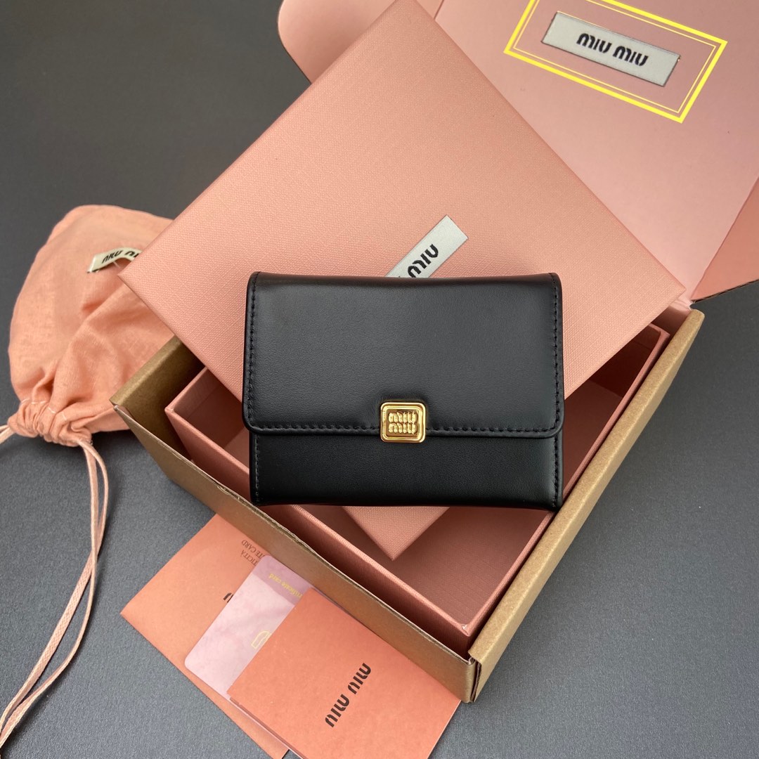 TOP Miu Miu Lambskin Card Holder - 3 Color