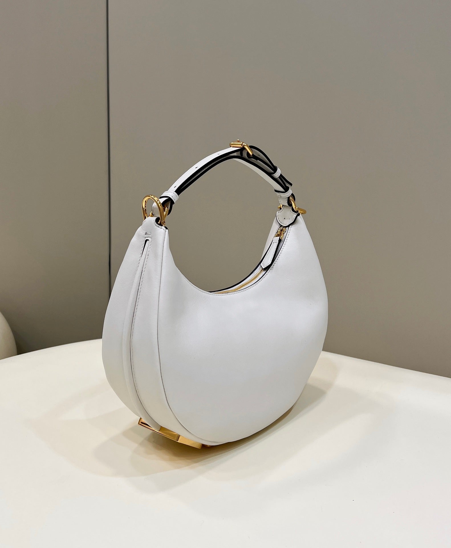 TOP FENDI FENDIgraphy Small Bag - White
