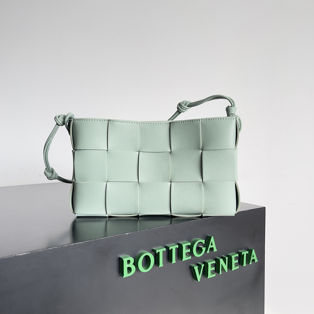 TOP Bottega Veneta BV Classic Cassette Bags- Mint Green