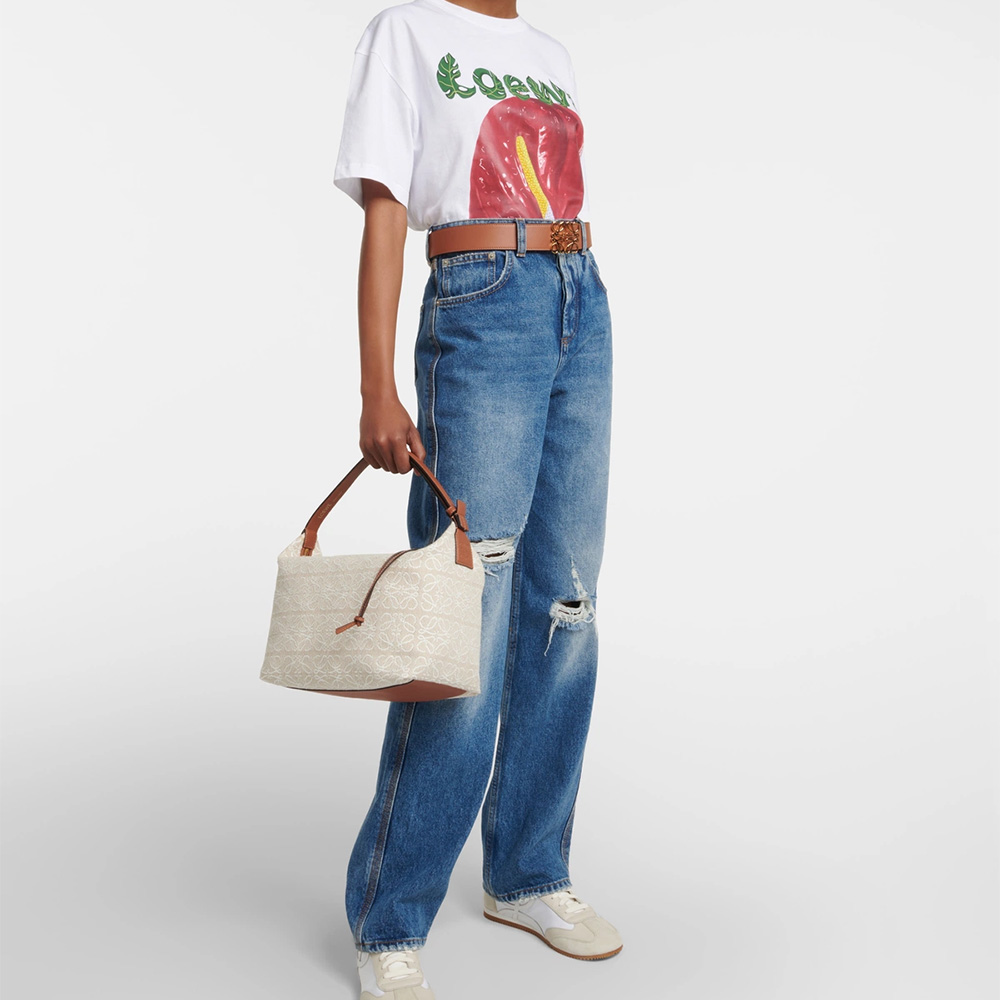 Loewe Cubi Anagram Tote (7A regular version)