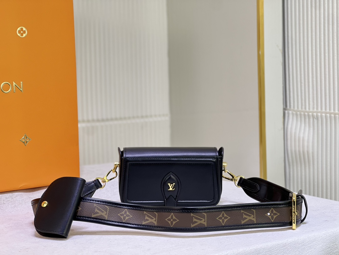 TOP Louis Vuitton LV Officier handbag with cowhide and Monogram canvas 17x10x4.5CM
