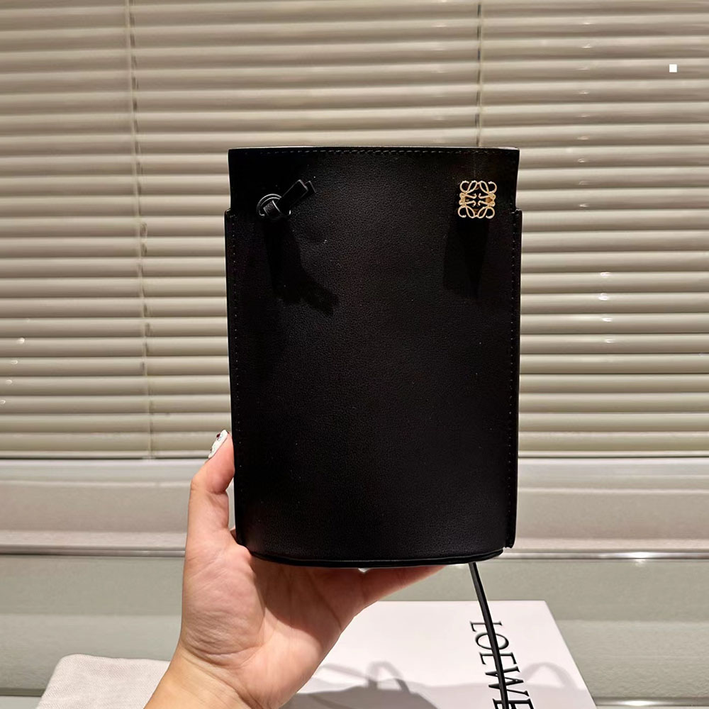 Loewe Relief Crossbody bag(Replica)