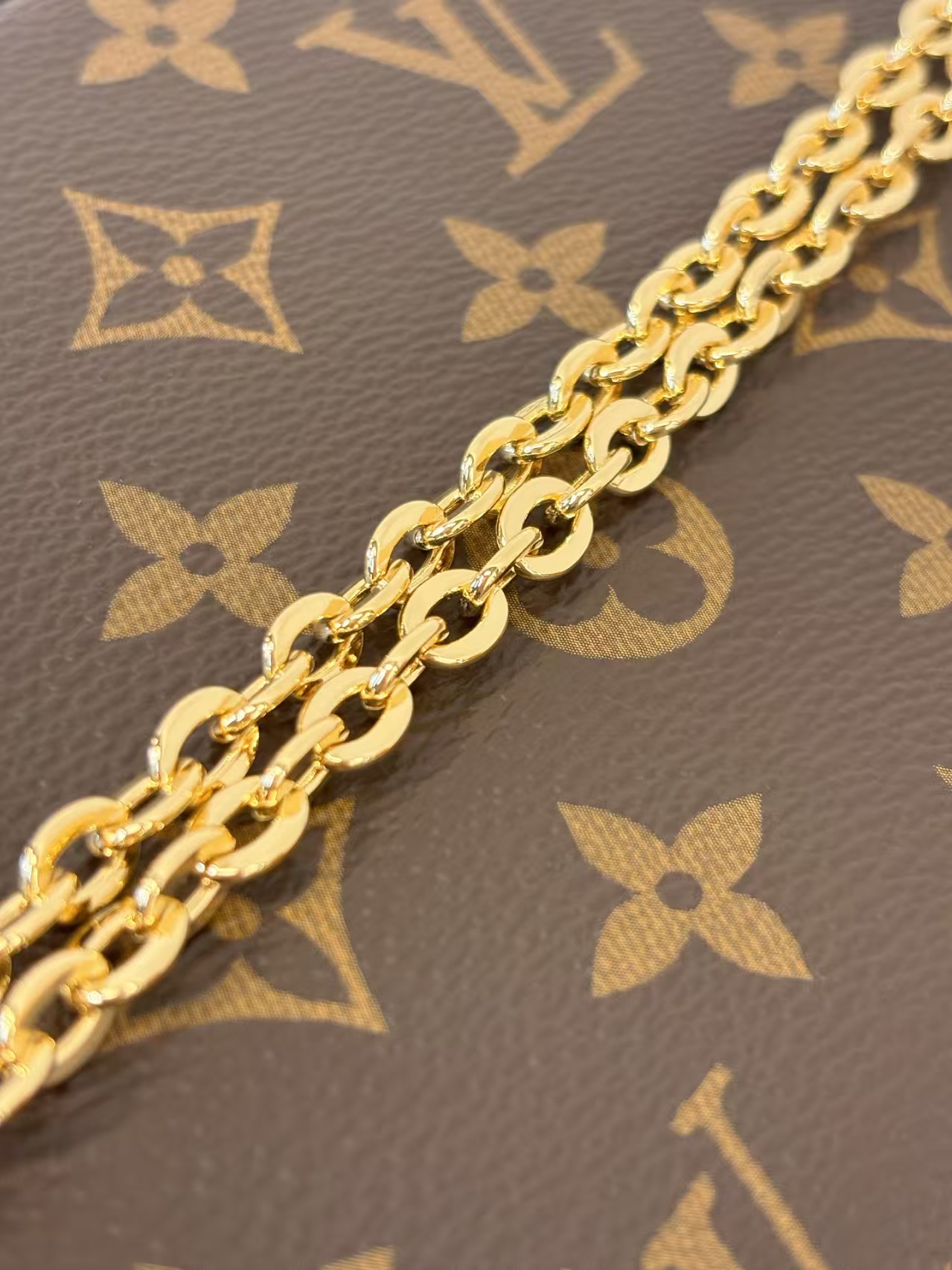 TOP Louis Vuitton LV Bag Chain - Brown
