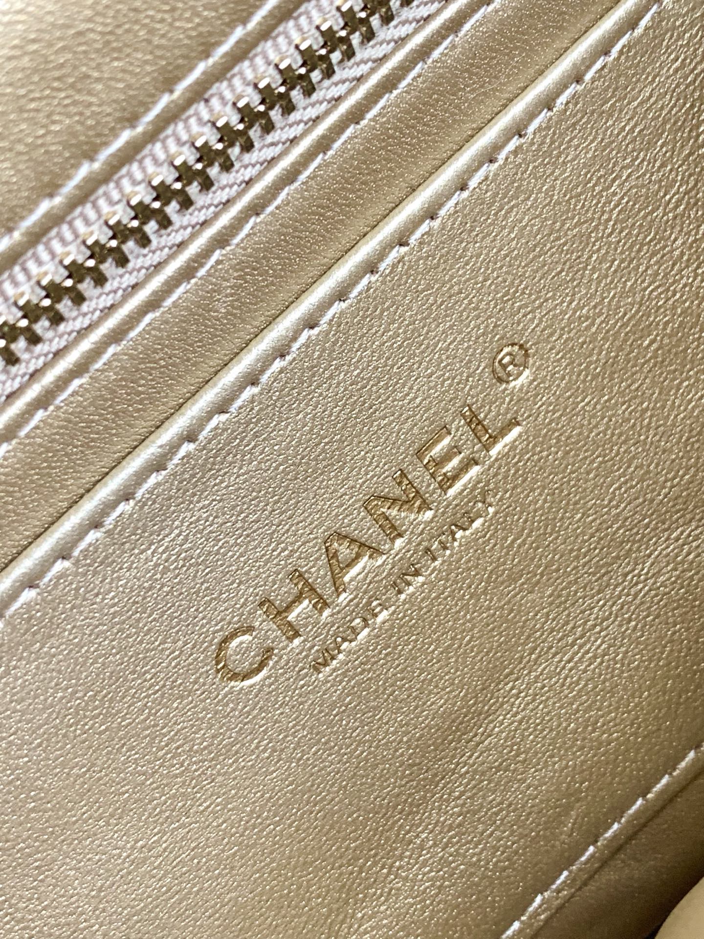 TOP CHANEL Pearl Chain Fanny Pack 24*17*11cm - 2 Colour