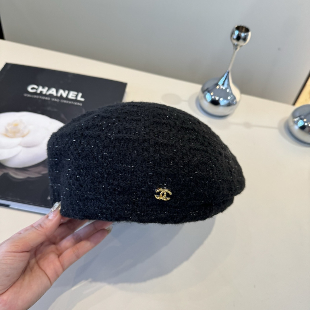 TOP CHANEL Beret Hat - Black