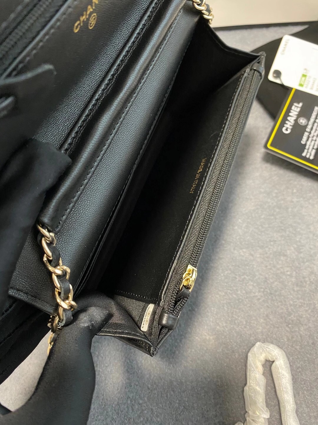 TOP CHANEL WOC Lambskin Bag 19cm - Black