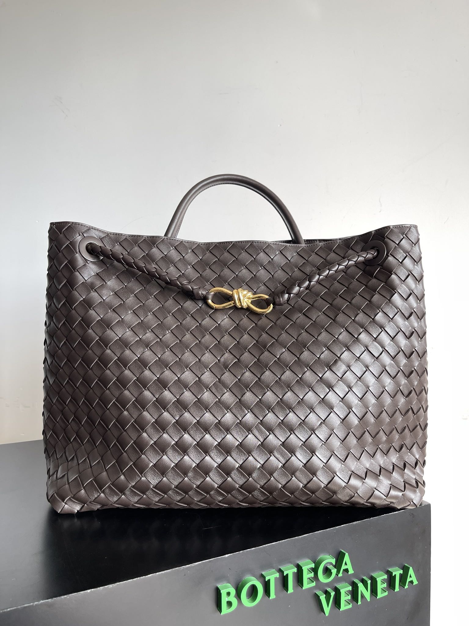 TOP Bottega Veneta BV Andiamo Bags 45 x 22 x 34 cm - Brown