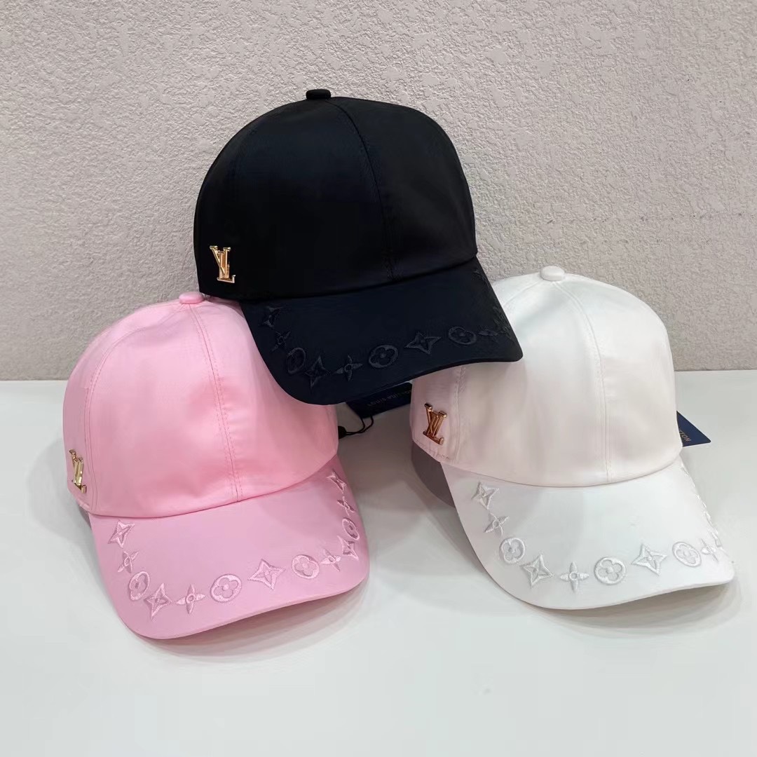 TOP Louis Vuitton LV Embroidered Baseball Cap - 3 Colors