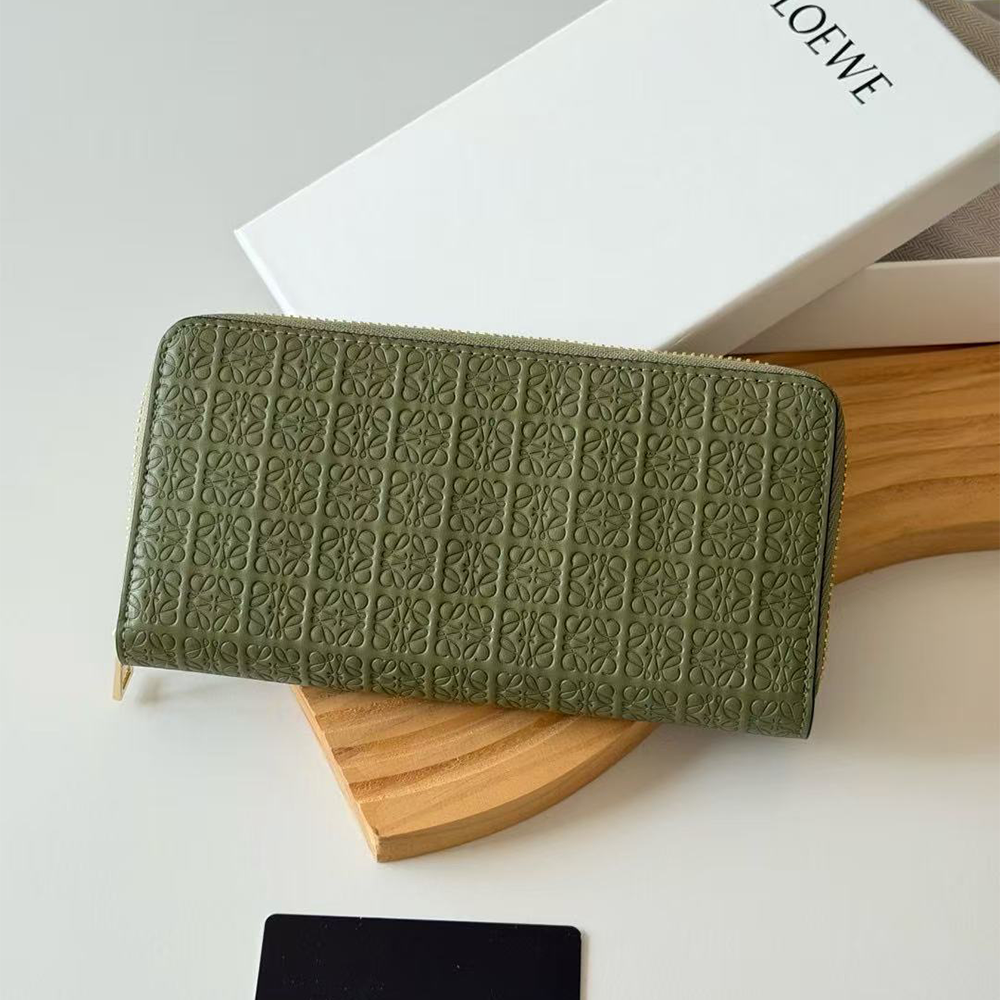 LOEWE Anagram Leather Continental Wallet (Replica)