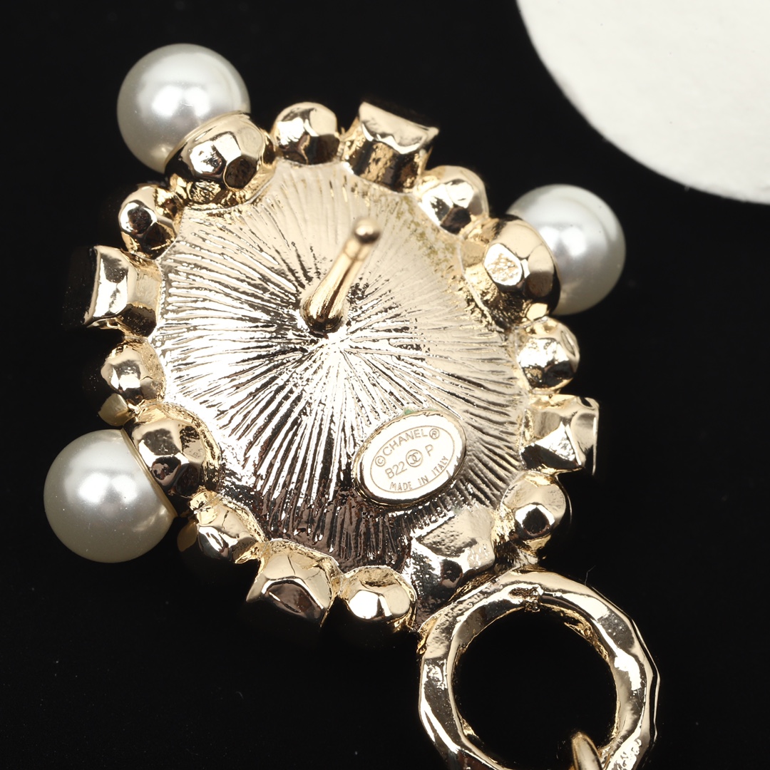 TOP CHANEL Black Oval Pearl Tassel Earrings