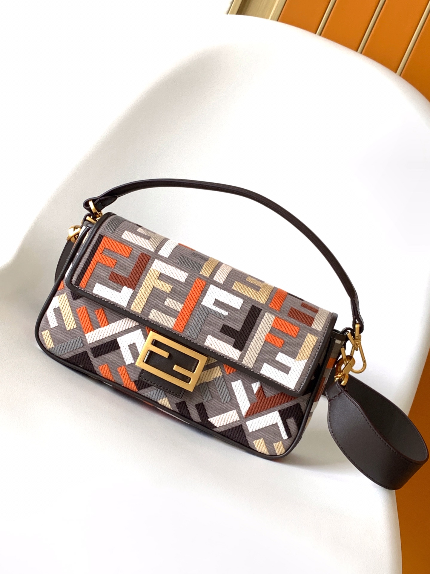 TOP FENDI Canvas Baguette Bag 27×6×14cm - Gray