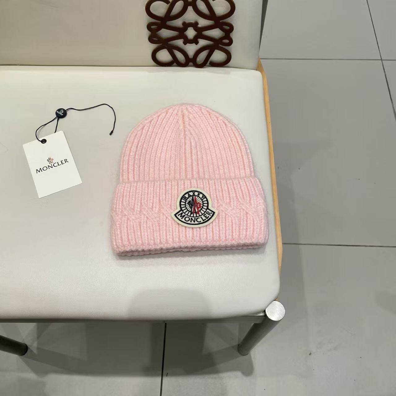 MONCLER Knitted beanie(Replica)