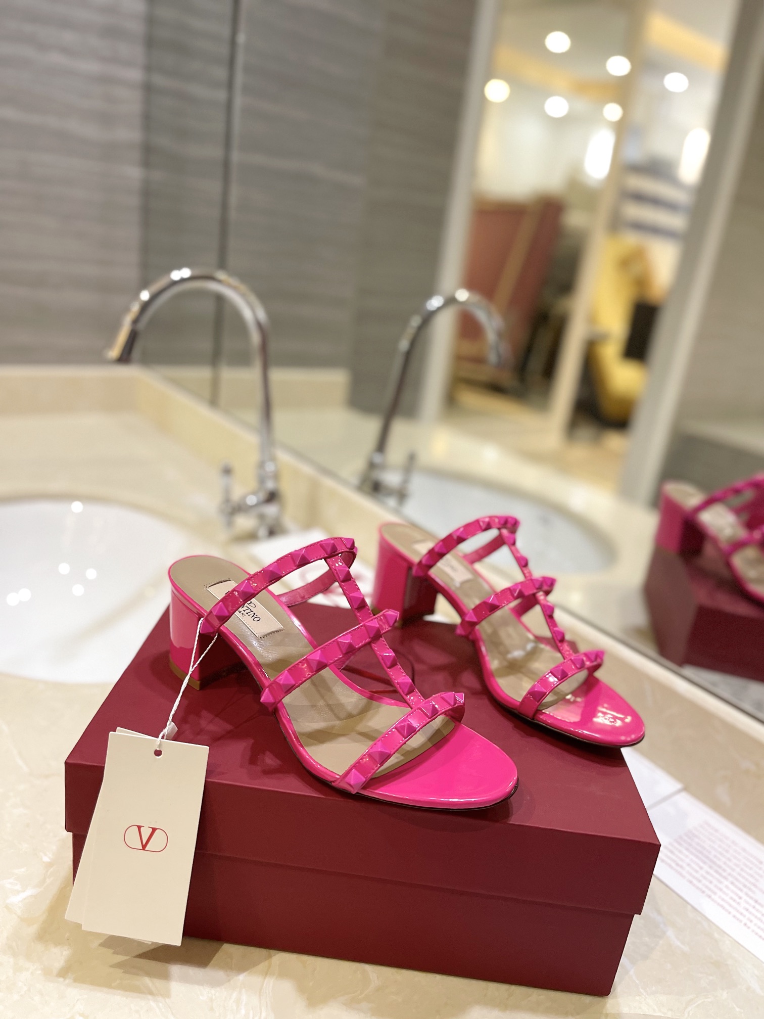 TOP VALENTINO Middle-heeled Slippers with Mini Rivets  - 6 Color