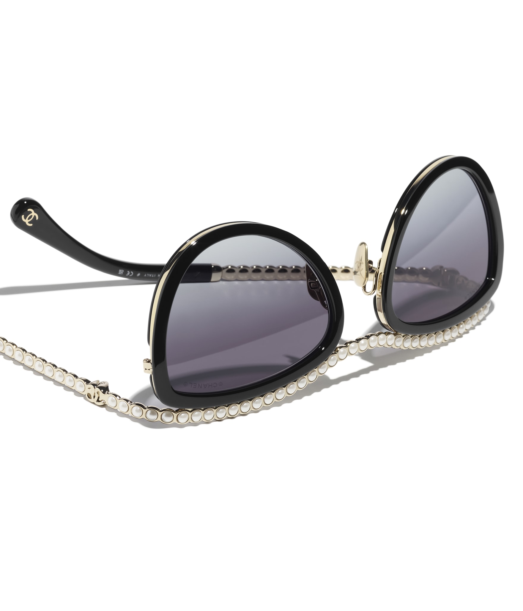 CHANEL Cat Eye Sunglasses A71775X08222S
