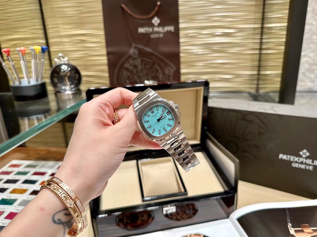 TOP Patek Philippe Nautilus 40mm Watch   Blue