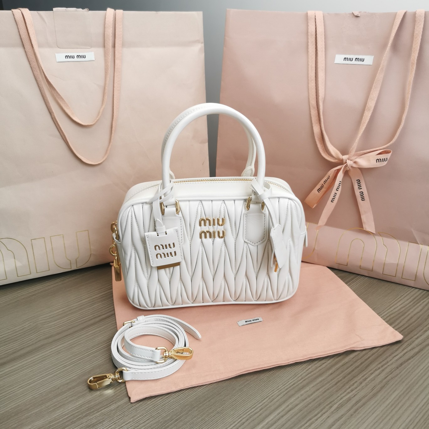 TOP Miu Miu Lambskin Too Pretty Matelasse Bowling Handbag 24x16x7.5cm - 5 Color