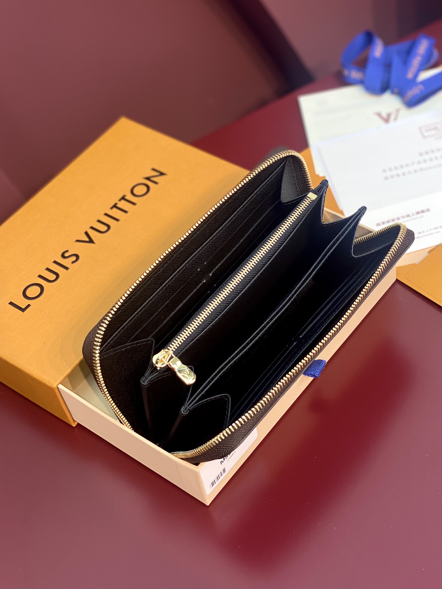 TOP Louis Vuitton LV Zippy Monogram Wallet Eclipse Canvas 19x10cm - Khaki