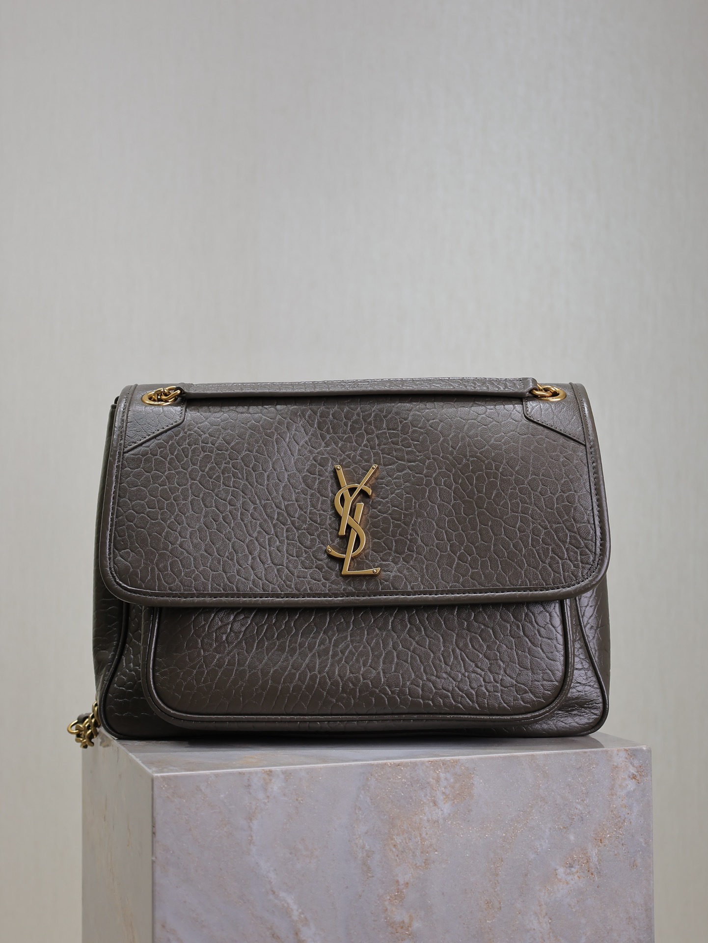TOP Yves Saint Laurent YSL Niki Bag 32×23×9cm - 2 Colors